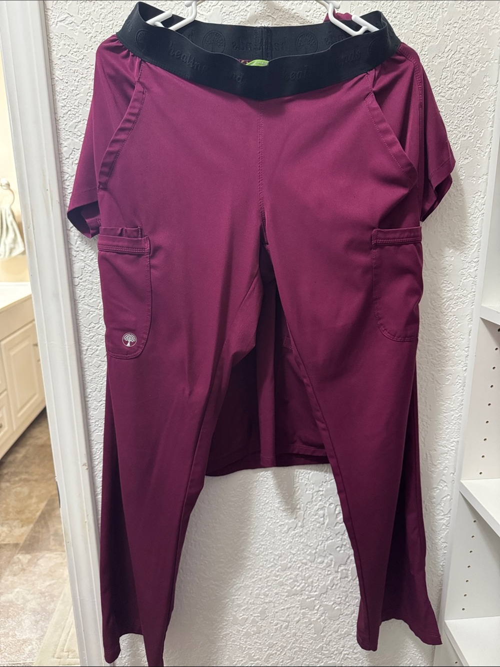 HH Scrub Set - Picture 2 of 2